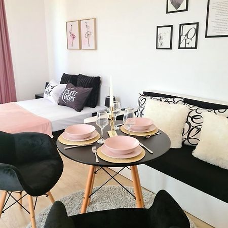 Appartement Rose Studio à Burgas Extérieur photo