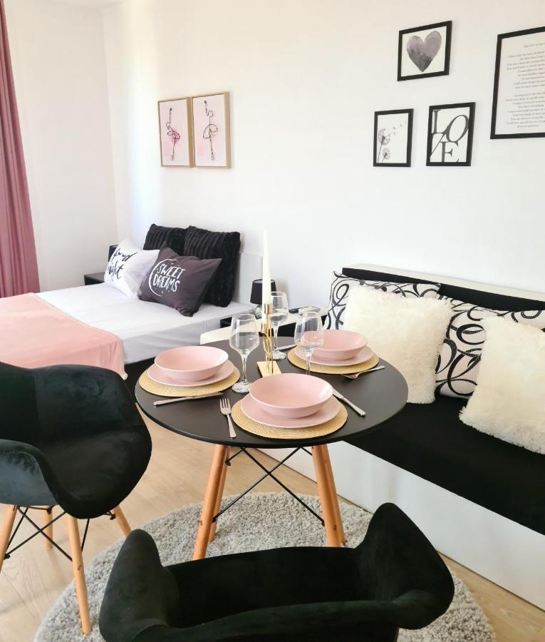 Appartement Rose Studio à Burgas Extérieur photo
